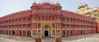   Where is City Palace, Jaipur located?