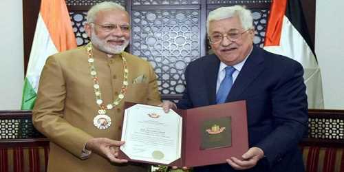 Which Indian personality has been conferred the ‘Grand Collar of the State of Palestine’?