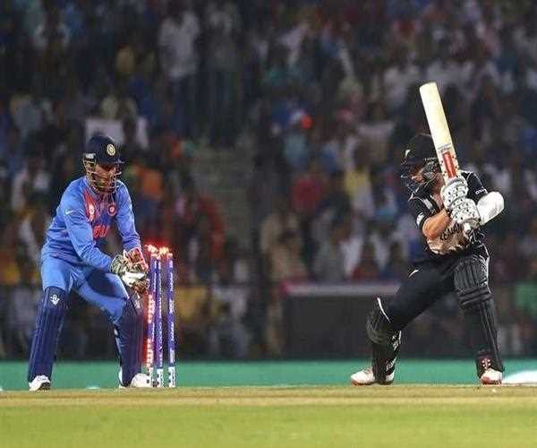 Name the wicketkeeper of Indian cricket team who while broke the record of Kumar Sangakarra (99 stumpings) and become first in the world to achieve the feat of 100 stumpings in one-day internationals? 