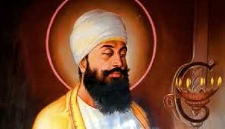 Who is the father of Guru Gobind Singh?