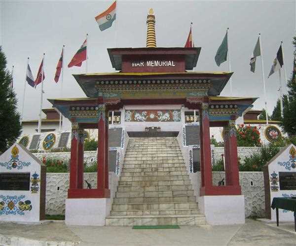 Name the place in Arunachal Pradesh where World War II Memorial Museum was inaugurated by Chief Minister Pema Khandu? 