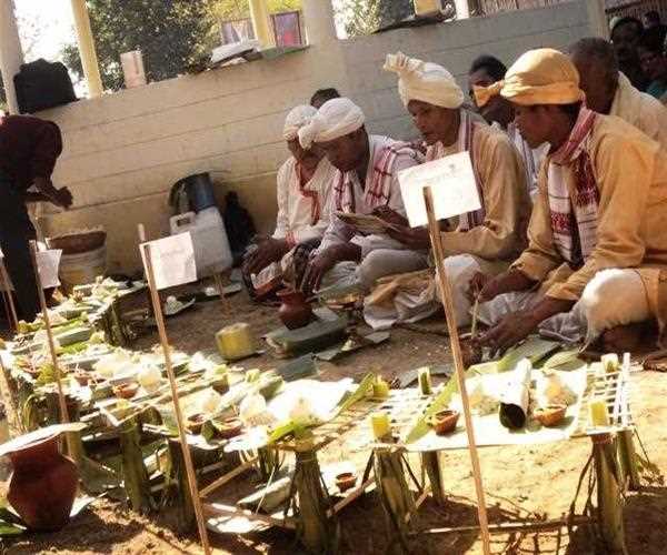 ‘Me-Dam-Me-Phi’ festival is a festival of which the communities in North Eastern India? 
