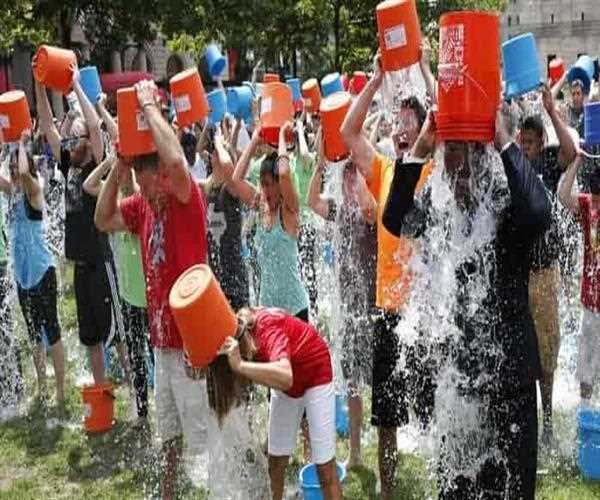 what is the ice bucket challenge?