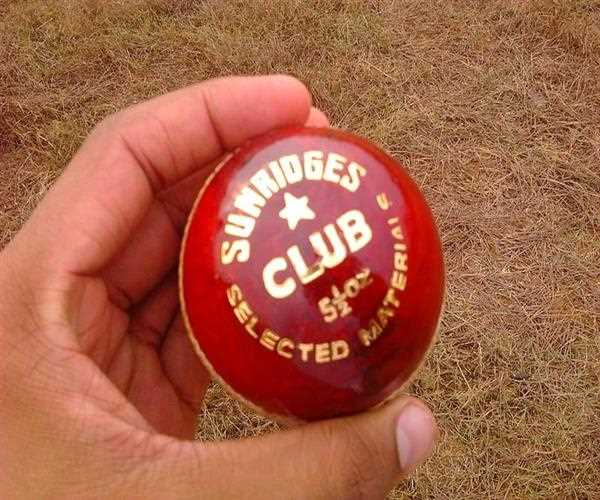 How cricket ball is made?