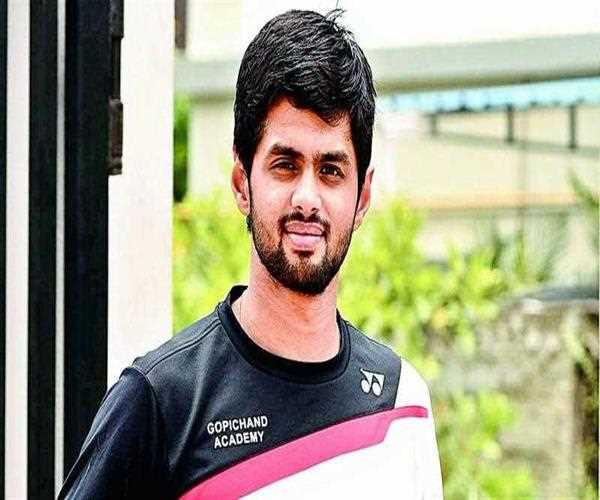 B Sai Praneeth clinched which badminton title by defeating Indonesia? 
