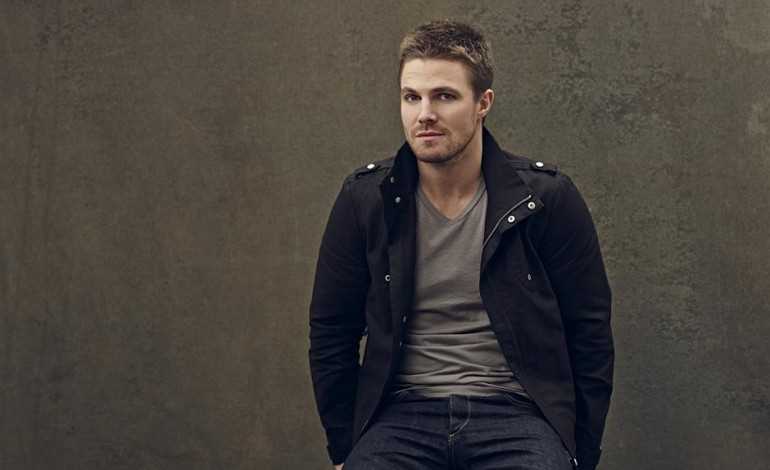 Can Stephen Amell actually shoot a bow and arrow like he does in Arrow?