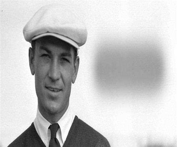 Which golfer won all the major world championships in 1953 despite a serious car crash in 1949?