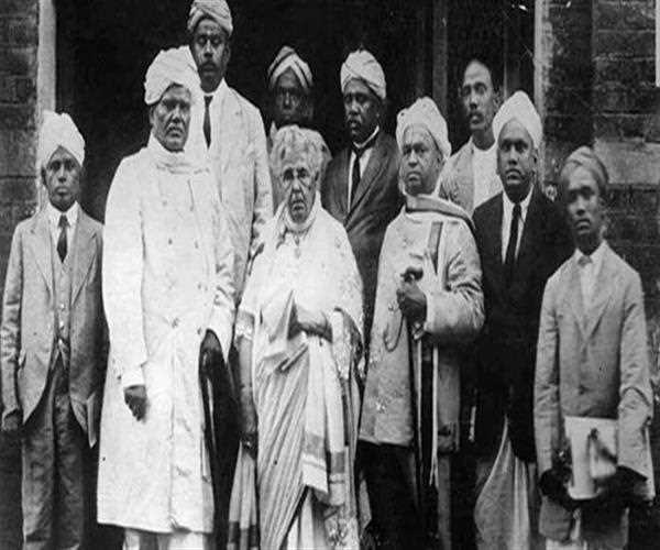 What is the main role of Annie Besant in India