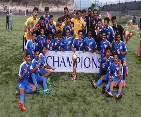 Which country won the U-15 SAFF Football Championship?