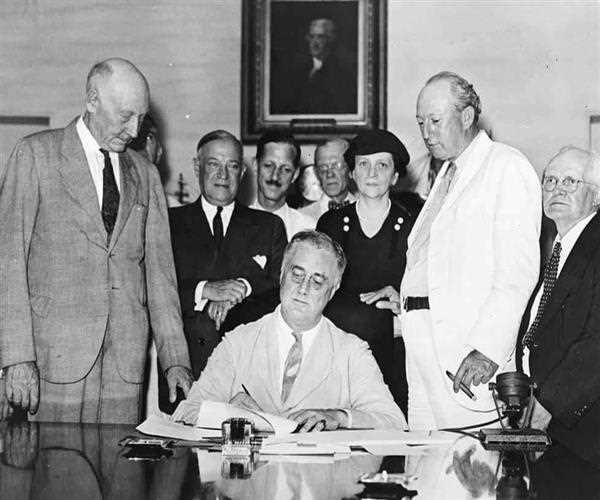 What was a significant flaw of the Social Security Act?
