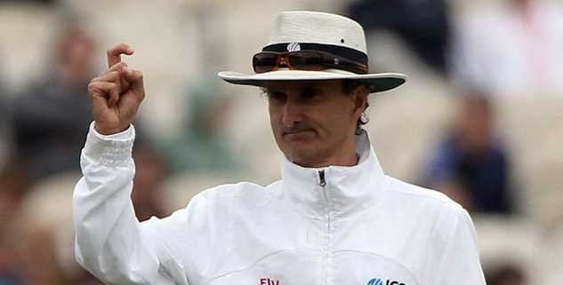 How much do cricket umpires get paid?