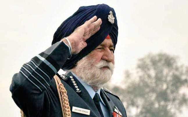 Name the former IAF chief who died at the age of 98? 