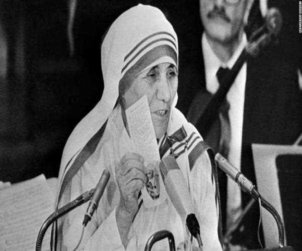 When did Mother Teresa win the Nobel Peace Prize?