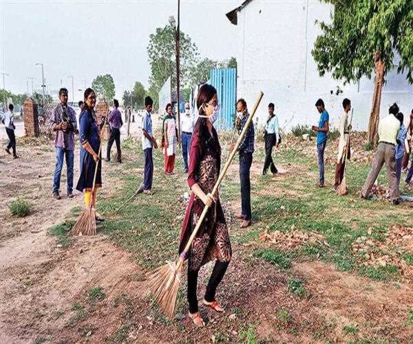 What is Swachh Bharat Abhiyan ? and What is it