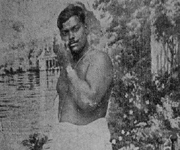 Why was Chandra Shekhar Azad shot?
