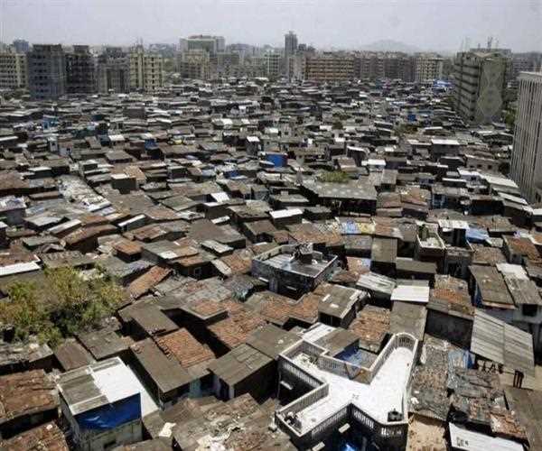 Name the city in which Dharavi is located where world