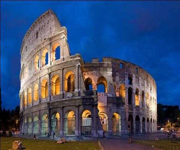 What are some of the most famous tourist attractions in Italy?