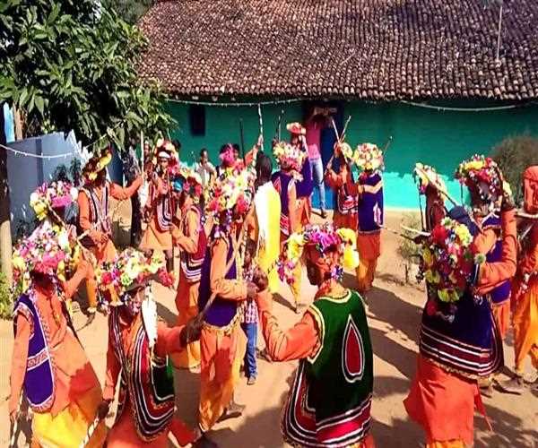 Raut Nacha is folk dance performed mainly by the tribal communities of which state?