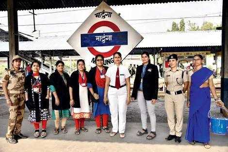 Which railway station on Central Railway (CR) manned by a staff of 41 women has entered the Limca Book of Records for being first all-women railway station in India? 