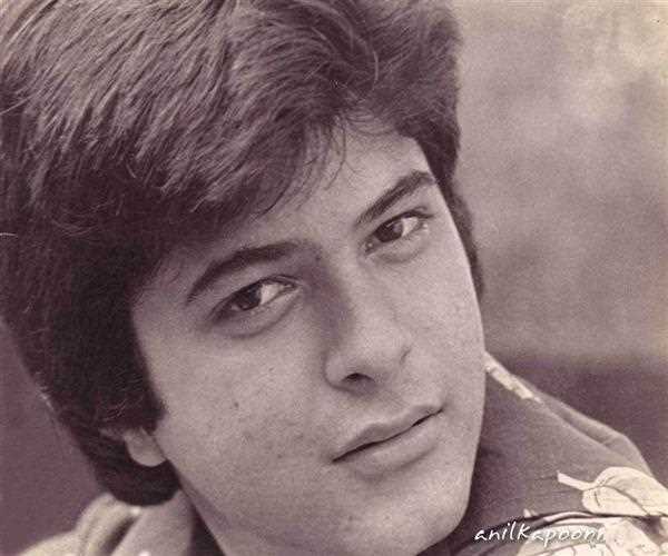 What are some rare pictures of Bollywood stars?