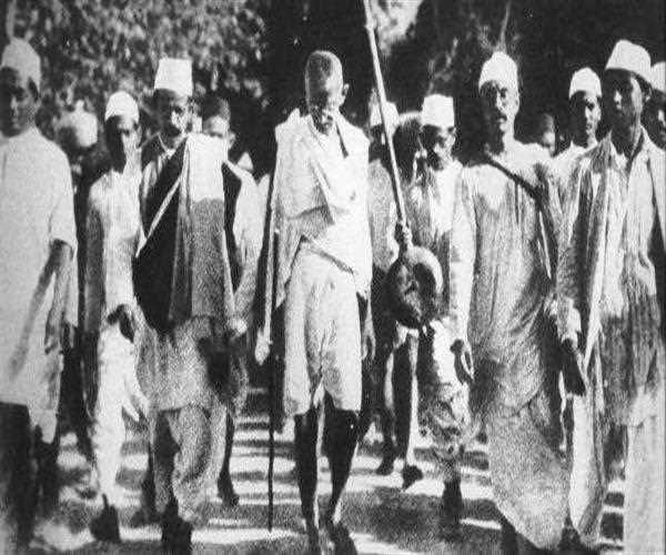 When was the Champaran Satyagraha held?