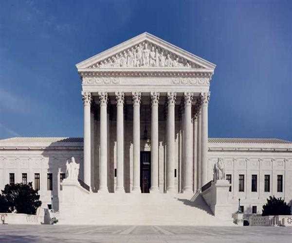 What is the number of judges in Federal Supreme Court?