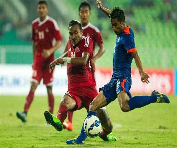 Which country is hosting the 2015 South Asian Football Federation Cup? 
