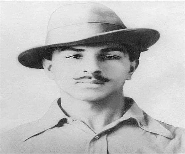 What made Bhagat Singh a traitor in Mahatma Gandhi's eyes? - MindStick Q&A