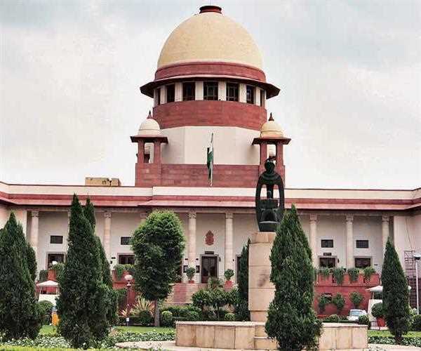In which year Supreme Court of India came in to force?