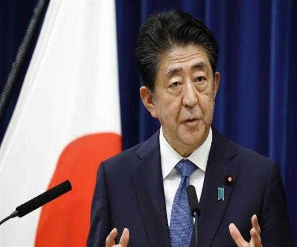 Why did former Prime Minister of Japan shinzo abe leave his post?
