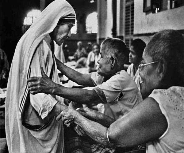 When did Mother Teresa win the Nobel Peace Prize?