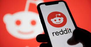 How does Quora compare to Ask Reddit?